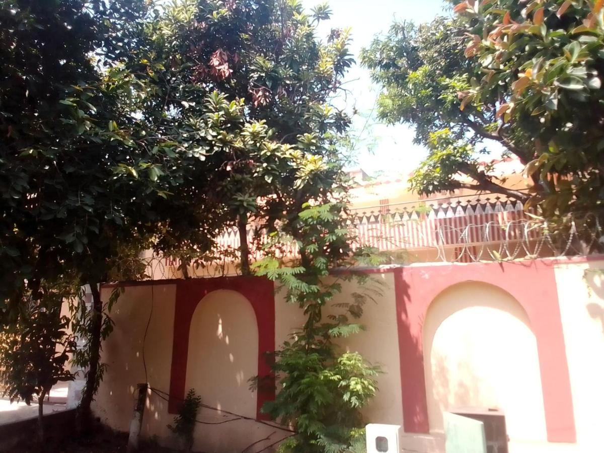 Newly Renovated Guesthouse Ισλαμαμπάντ Εξωτερικό φωτογραφία