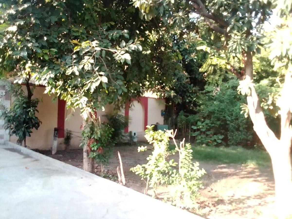 Newly Renovated Guesthouse Ισλαμαμπάντ Εξωτερικό φωτογραφία